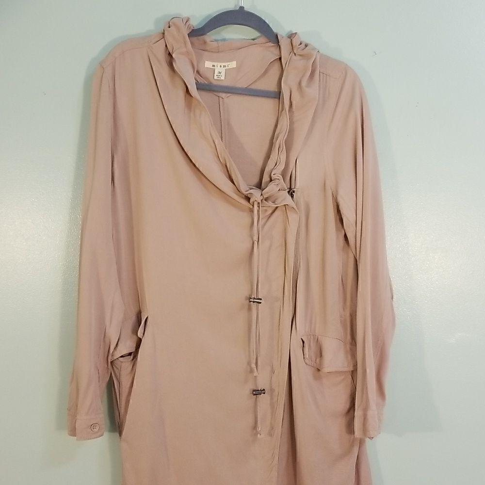 Mi ami, dusty pink, hooded shirt/jacket. Size M.